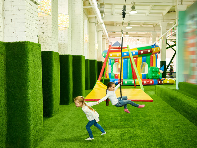 Why Artificial Grass is an Excellent Choice for Public Spaces A Focus on Safety.