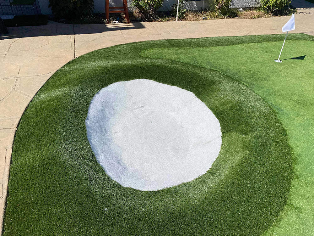 sand trap putting