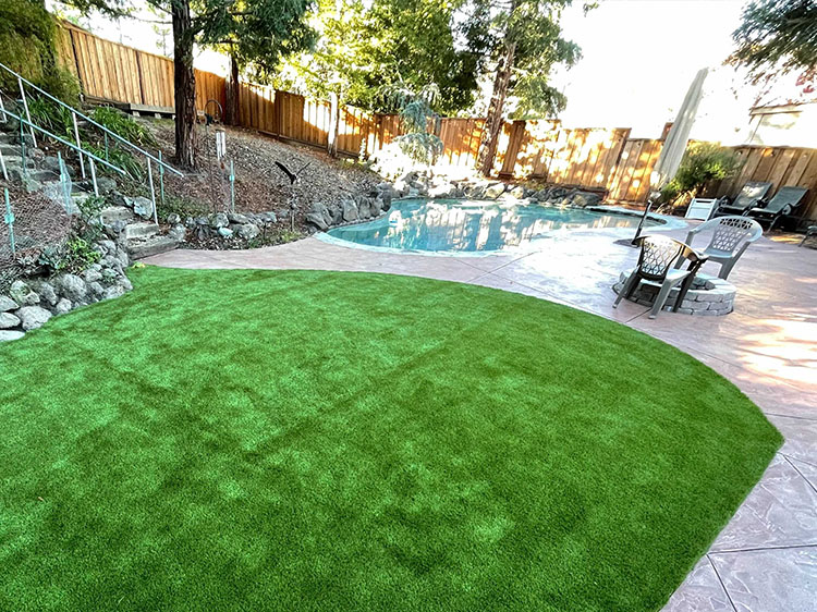 Making Your Pool Area Safe and Slip-Resistant with Artificial Grass