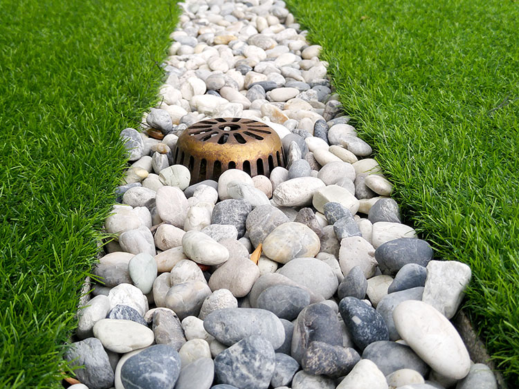 Best Drainage Practices for Pet-Owned Artificial Lawns