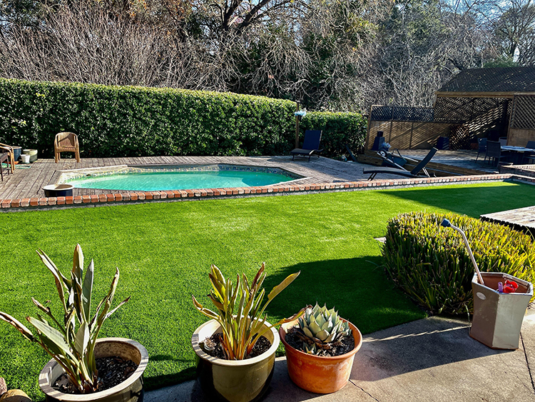 Pool Areas with Artificial Grass
